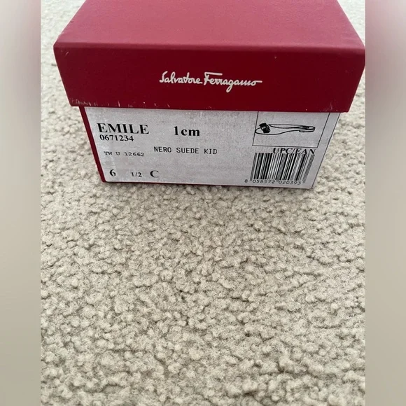 Salvatore Ferragamo Black 'Emile' bow suede mules slide flats Size 6.5C - Picture 2 of 11